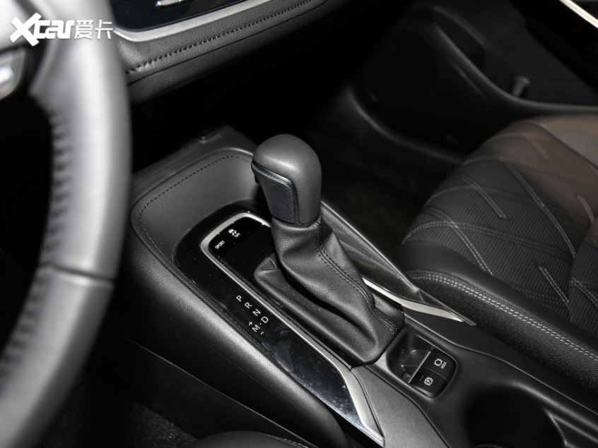 一汽丰田2021款傲澜