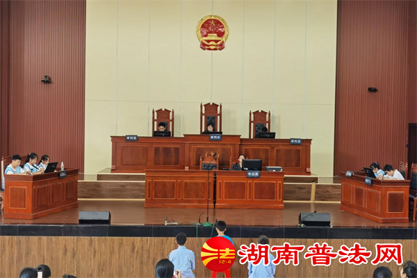 青少年2.jpg 青少年2.jpg