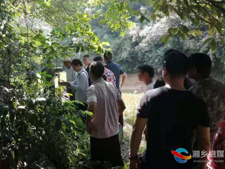 据了解,g60醴娄高速湘乡段建设项目途经我市梅桥,山枣,栗山,虞唐四个