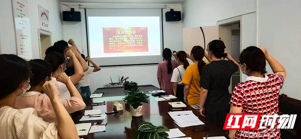 组织生活会1_副本.jpg