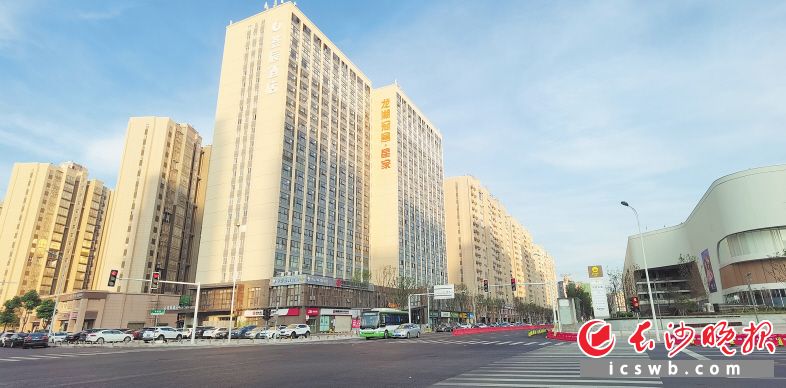 　　外墙改造后的洋湖景园整洁美观。均为长沙晚报全媒体记者 洪虹 实习生 金晨宇 摄影报道