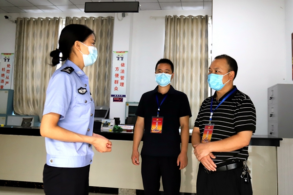 县纪委监委开展疫情防控工作监督检查6_副本.jpg