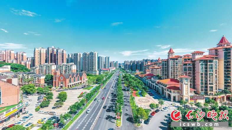 　以“五区”建设为重点，创造高品质生活，实现高效能治理，让望城成为更具魅力、更有温度的幸福家园。龙宇 摄