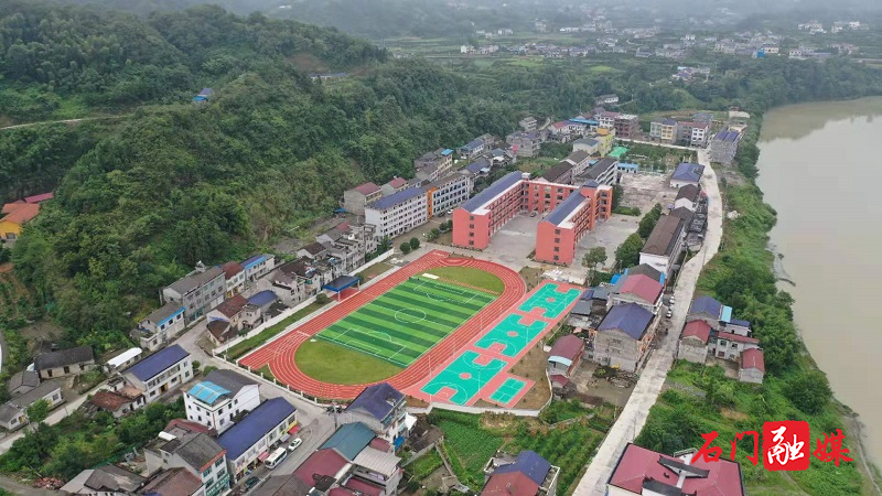 02.jpg 02.jpg