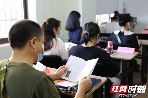 图片2.jpg 图片2.jpg