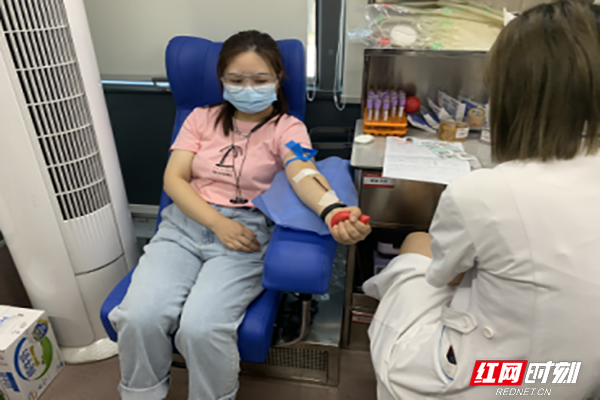 隆平献血2.png