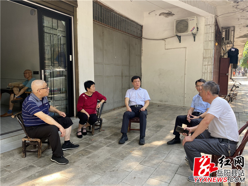 姜其胜走访 (2).jpg