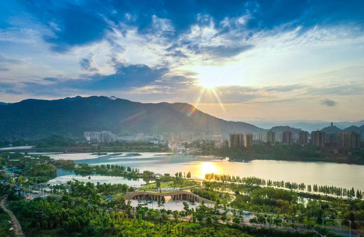 东江湖大数据产业园成功入选2021年绿色低碳典型案例征集活动获选公示名单