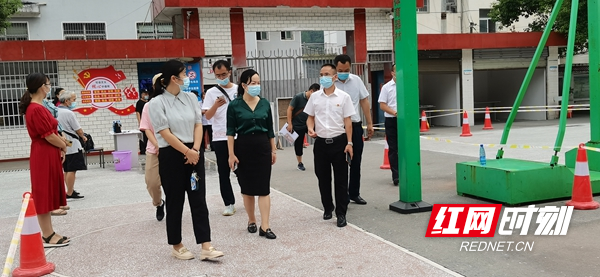 了解疫情防控落实情况.jpg