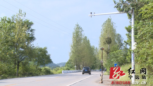 宁远：大力实施公路 “五小工程”   消除道路交通安全隐患02_副本500.jpg