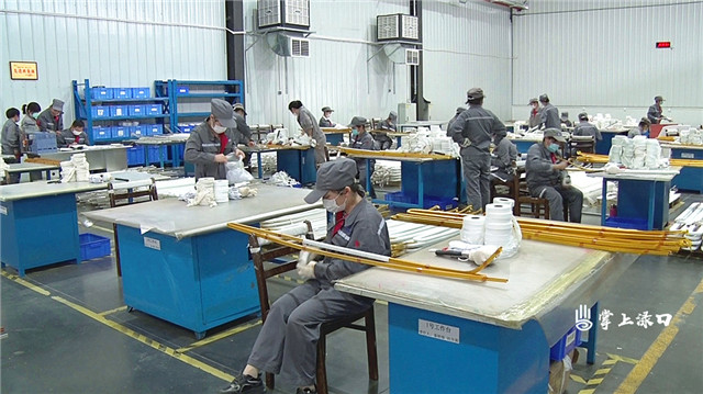 77df9904216e46228adfb62444f2c809.jpg 77df9904216e46228adfb62444f2c809.jpg