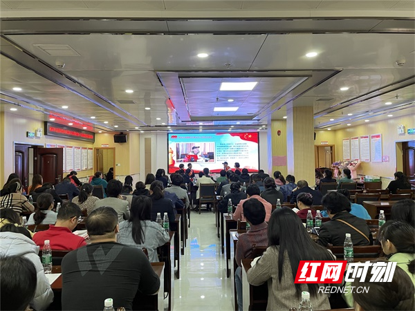 图二4月16日，燕泉街道联合振兴社区在新时代文明实践站举办的“郴州市道德模范和身边好人现场交流会”、“学好人，做好人，敬好人”、“道德模范故事汇”活动.jpg