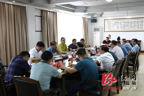 宁远:毛政主持召开农业产业化工作座谈会_副本500.jpg 宁远:毛政主持召开农业产业化工作座谈会_副本500.jpg