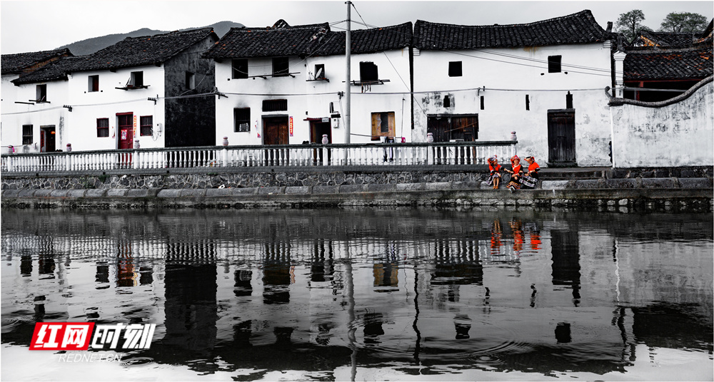 《古村靓影》 李江祥 摄_副本.jpg 《古村靓影》 李江祥 摄_副本.jpg