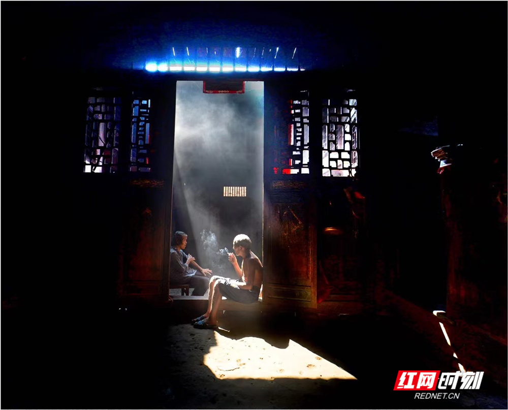 《留住乡愁》黄海 摄_副本.jpg 《留住乡愁》黄海 摄_副本.jpg