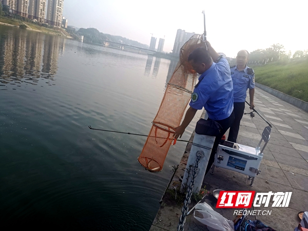 b27272f7b6a342d8a4f33d47c9935dcc.jpg