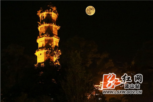 蓝山：中秋月圆 (3).jpg