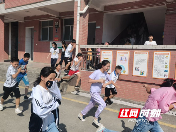 消防演练1_副本慈利.jpg