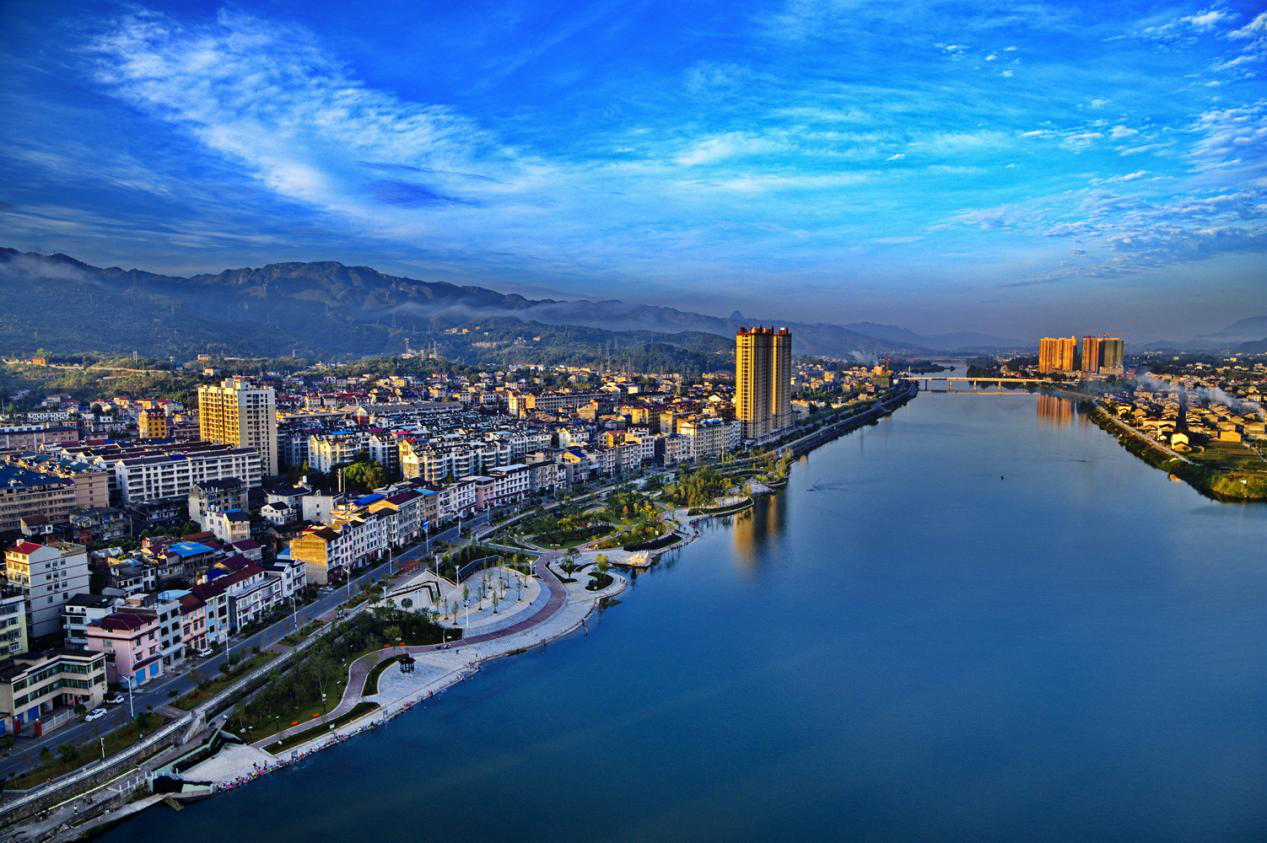 真抓实干,大干快干,抢秋忙 ——慈利县《聚力四看四比 冲刺全年目标》