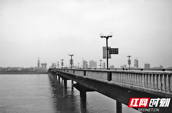 80年代末株洲大桥（一桥）.jpg