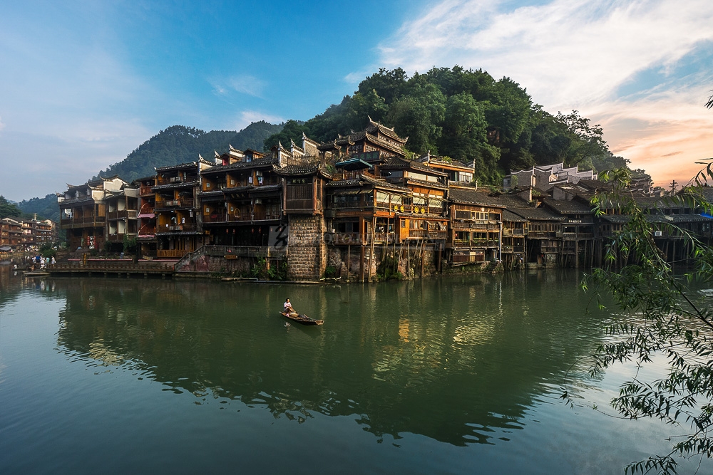 陈敏捷-凤凰.jpg 陈敏捷-凤凰.jpg