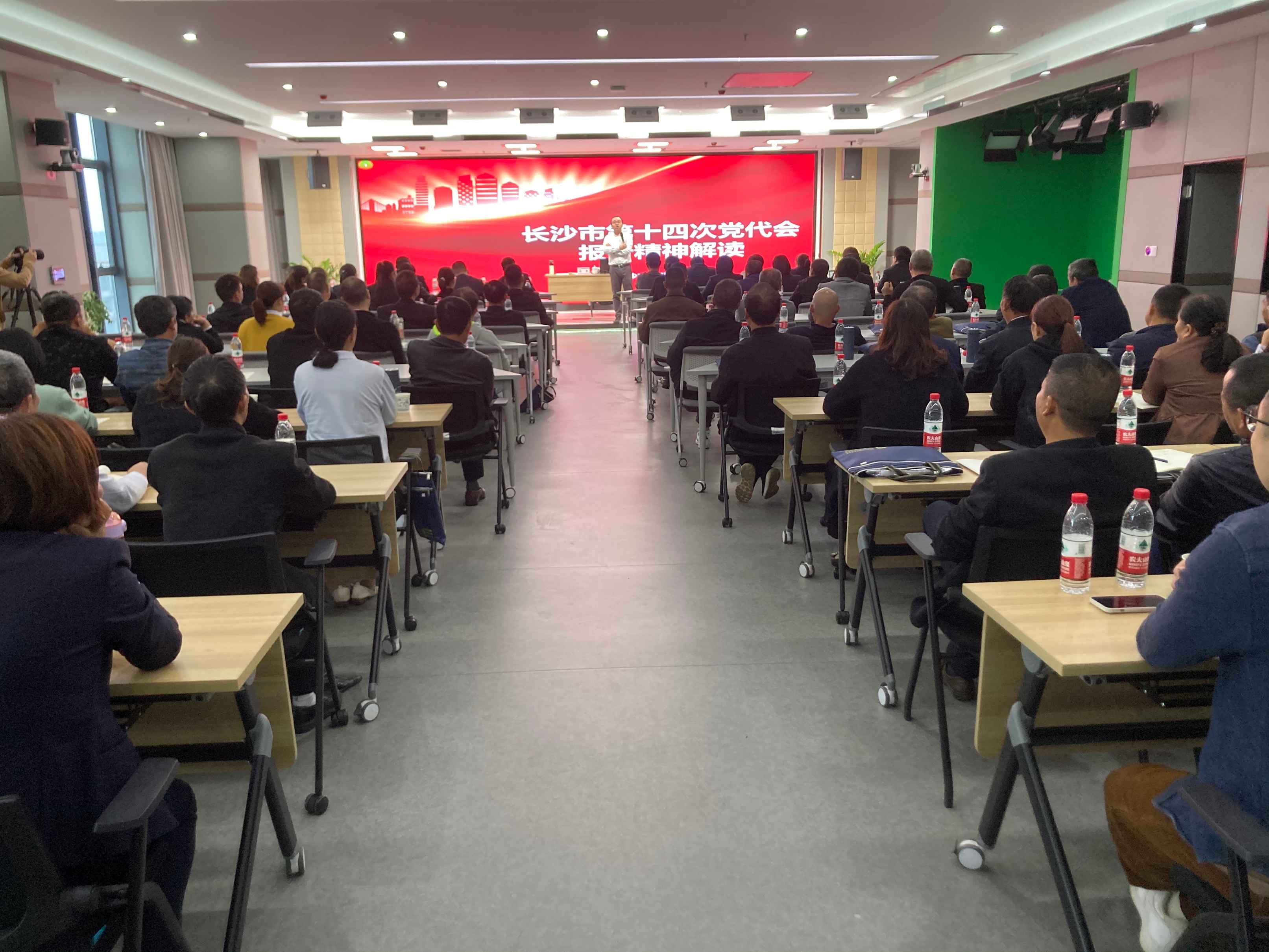 微信图片_20211015165239(1).jpg