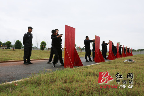 宁远：全警实战大练兵   吹响练兵冲锋号02_副本500.jpg