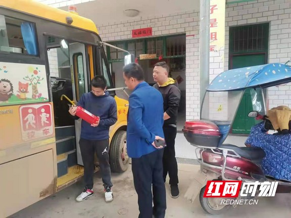 18b622c441be4904b384ac5ab7195581.marked.jpg 18b622c441be4904b384ac5ab7195581.marked.jpg