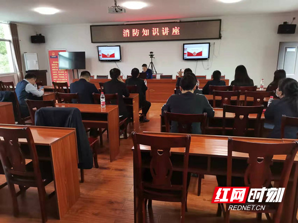 39c22bcdf9e4500386d9b5216de437f_看图王.jpg