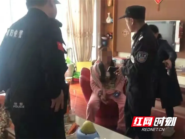 假警察来电让转账，真警察上门劝阻按下“止付键”