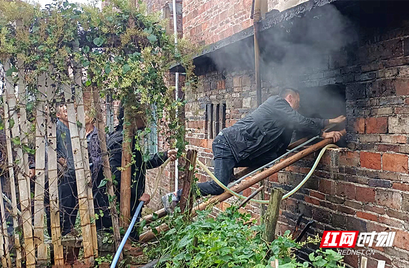 黄沙救火_副本.jpg