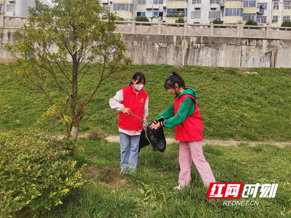 99f38620b42d5ea561030d4fed19710_副本.jpg
