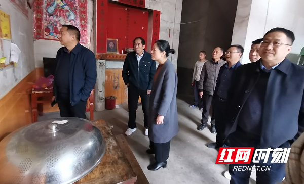 2021年11月12日，吴蓉检察长调研乡村振兴工作  (2) - 副本.jpg