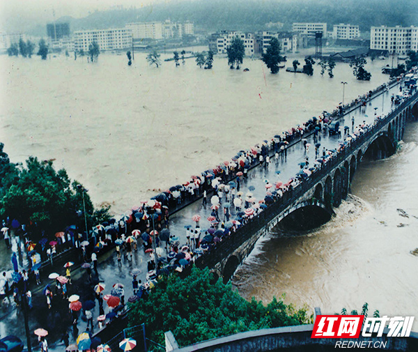 1998年的澧水大桥2.jpg