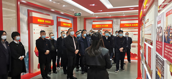 参观展厅1_副本.jpg