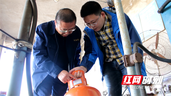 冷水滩：燃气气瓶“印码” 群众用气安全“加码”1.png