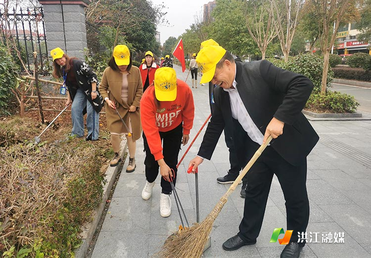 个个热情高涨、乐在其中.jpg
