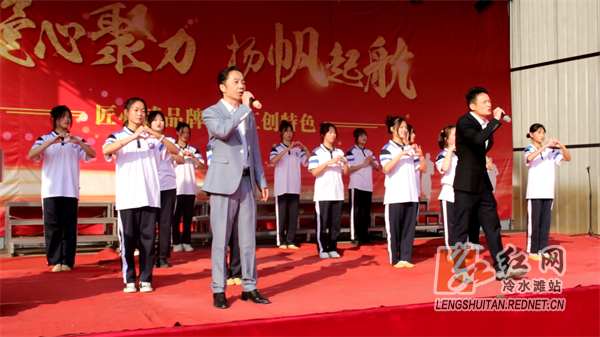 永州市德順中等職業(yè)技術(shù)學(xué)校師生文藝匯演頌黨恩2.png