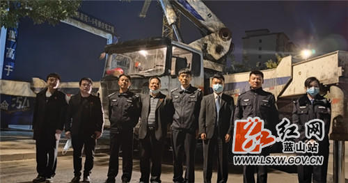 深夜成功扣押第二台泵车.jpg
