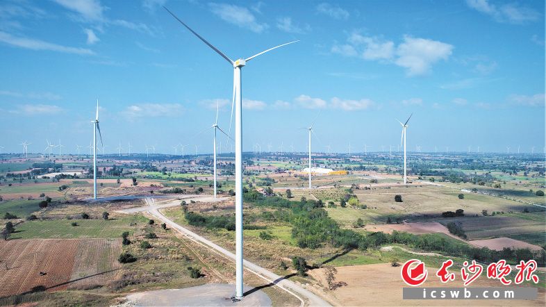 　　中南院完成的泰国GNP风电项目。近年来中南院完成了越南禄宁光伏项目等众多新能源领域标志性项目，让“中国服务”享誉世界。　　受访方供图