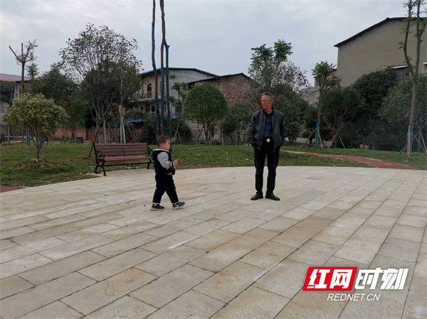 冷水滩忠烈社区：以“微实事”提升群众“微幸福”3.jpg