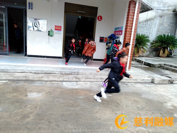 d11664e3d46b6b5d9e2ef2e25c8ed4c_慈利.jpg