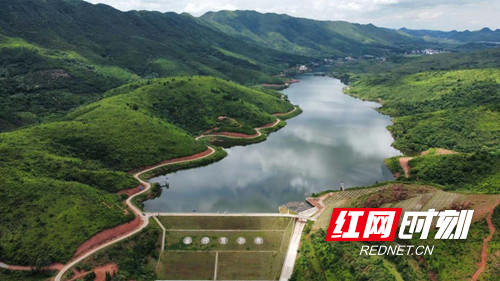 宁远： 全面推行“河长制”     一江碧水舞九嶷01_副本500.jpg