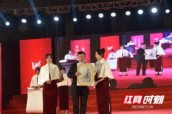 图片3.jpg 图片3.jpg