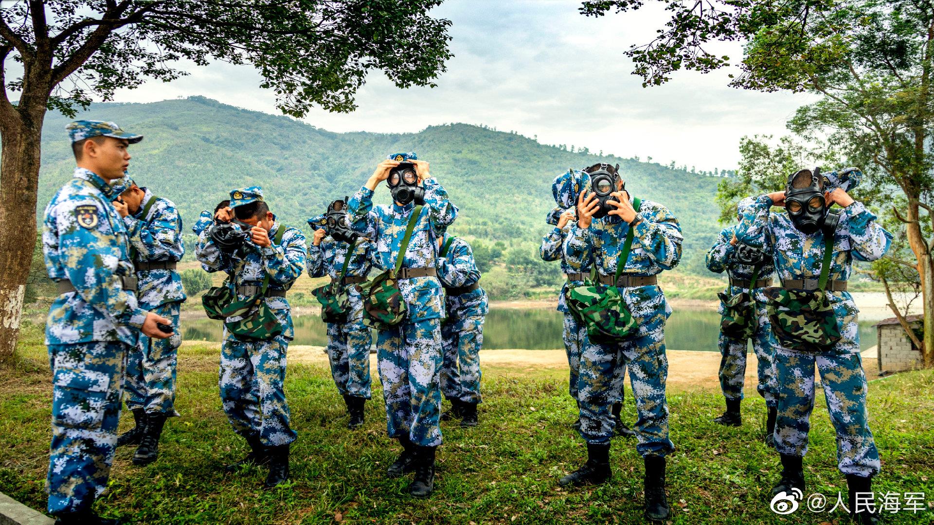 海军新兵是这样练成的 这组训练照真的很硬核