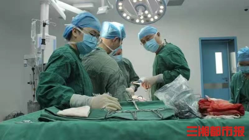 千里奔赴广西，湖南医生跨省救治重症癌症患者