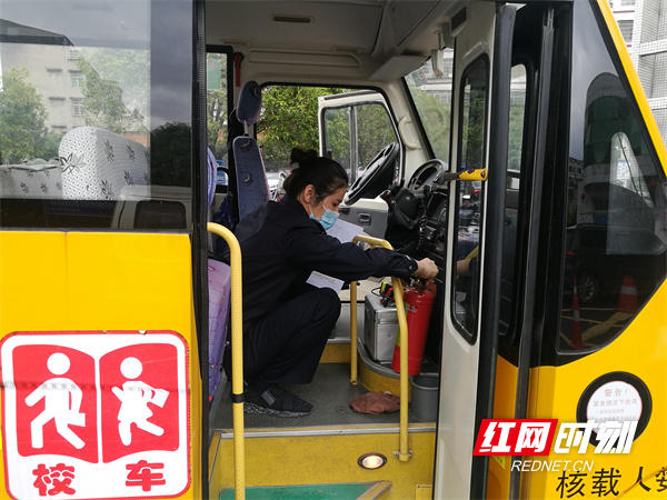 冷水滩：筑牢学生求学交通安全“防火墙”2.jpg