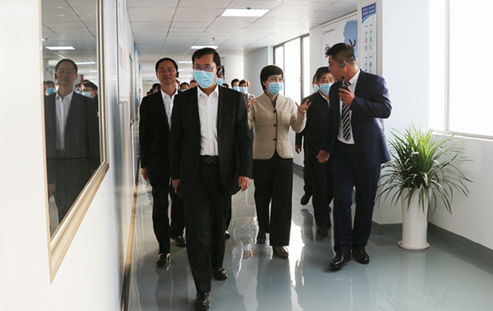 现场 交流会(4)_副本.jpg