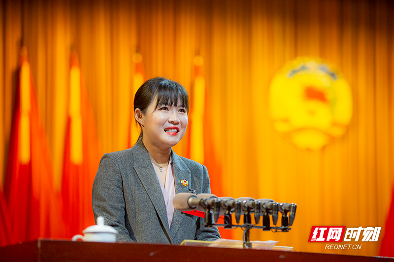 李晨玮.jpg 李晨玮.jpg