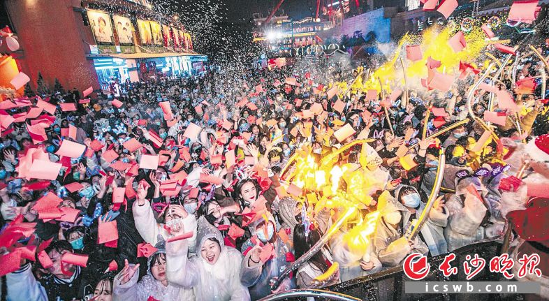 　　长沙世界之窗推出新年狂欢系列活动，成为市民游客争相打卡地。长沙晚报全媒体记者 贺文兵 摄
